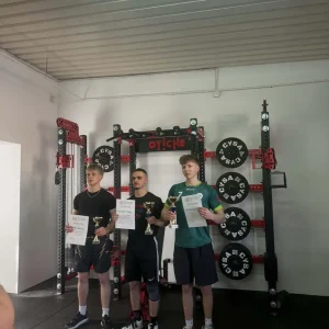 MISTRZOSTWA POWIATU W TRÓJBOJU SIŁOWYM 9 MISTRZOSTWA POWIATU W TRÓJBOJU SIŁOWYM 9
