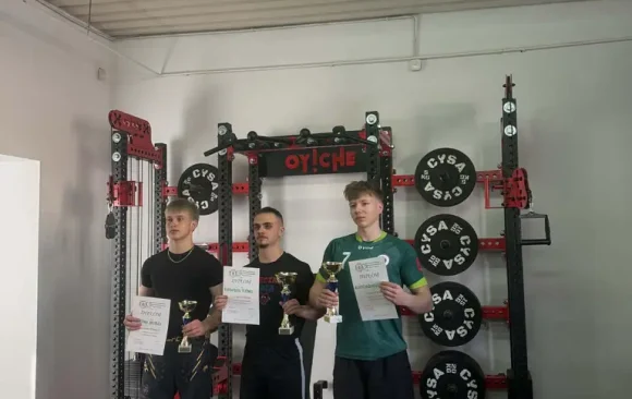 MISTRZOSTWA POWIATU W TRÓJBOJU SIŁOWYM 9 MISTRZOSTWA POWIATU W TRÓJBOJU SIŁOWYM 9