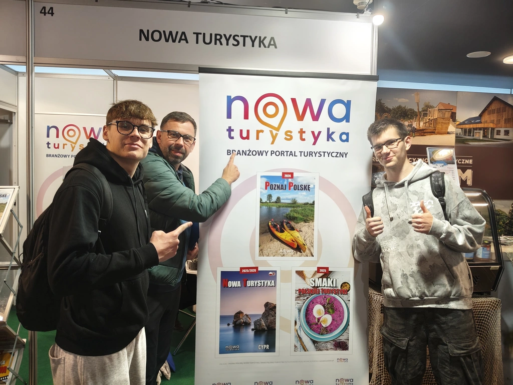 Adepci Turystyki i Hotelarstwa 12 Adepci Turystyki i Hotelarstwa 12